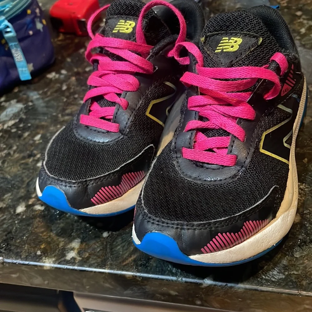 New Balance DynaSoft Sneakers!  12.5c